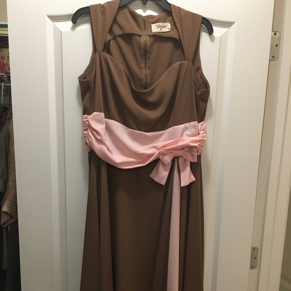 Tatyana Brown and Pink Retro Flamingo Dress - Picture 11 of 13